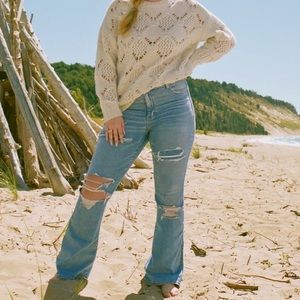 American Eagle Ne(x)t Level Ripped Super High-Wasted Flare Jean Size 16